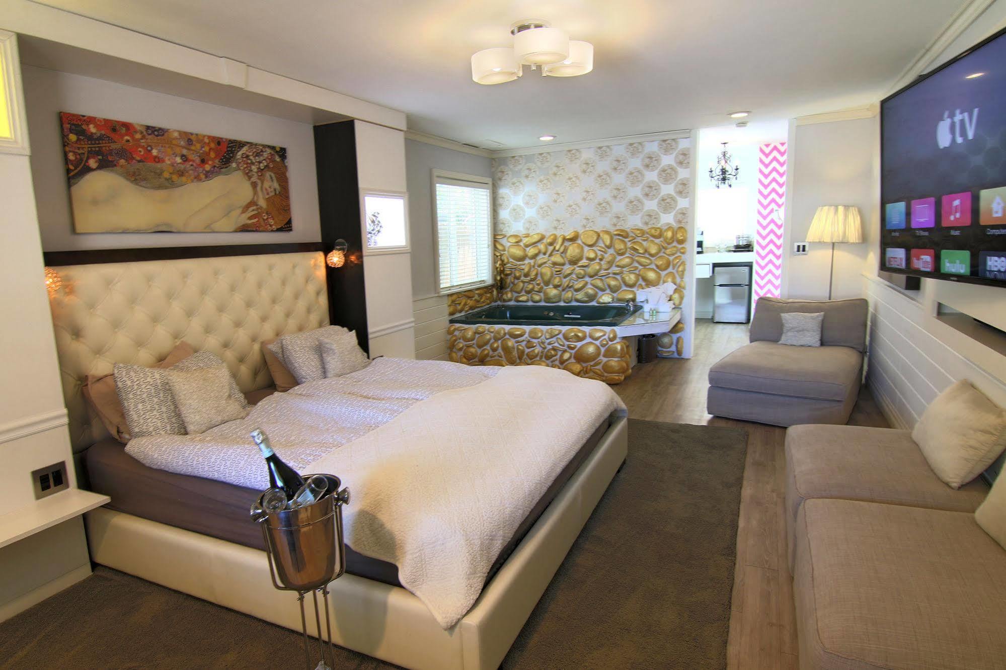 Big Bear Spa Suites Биг Бэар Лейк Экстерьер фото